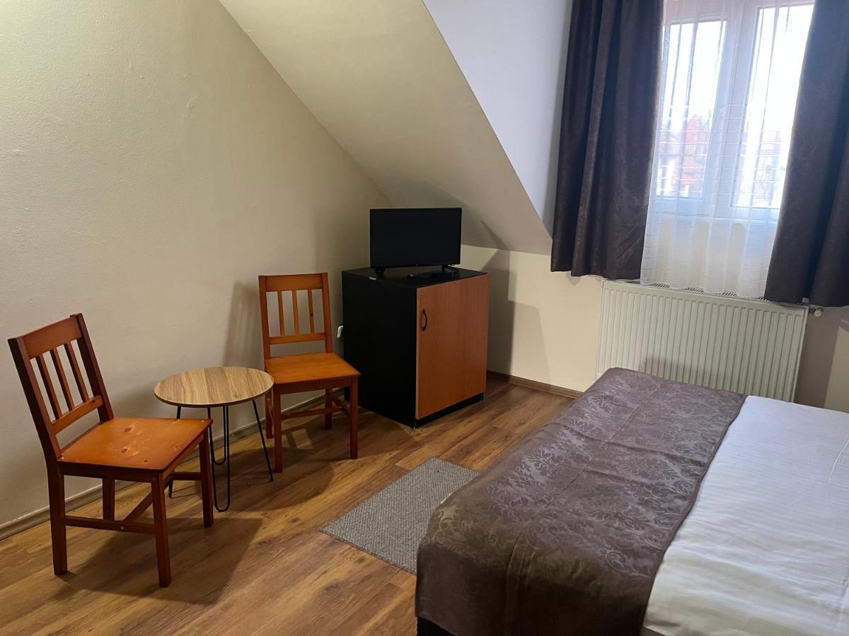 Pensiunea Diana Hotel Făgăraş Buitenkant foto